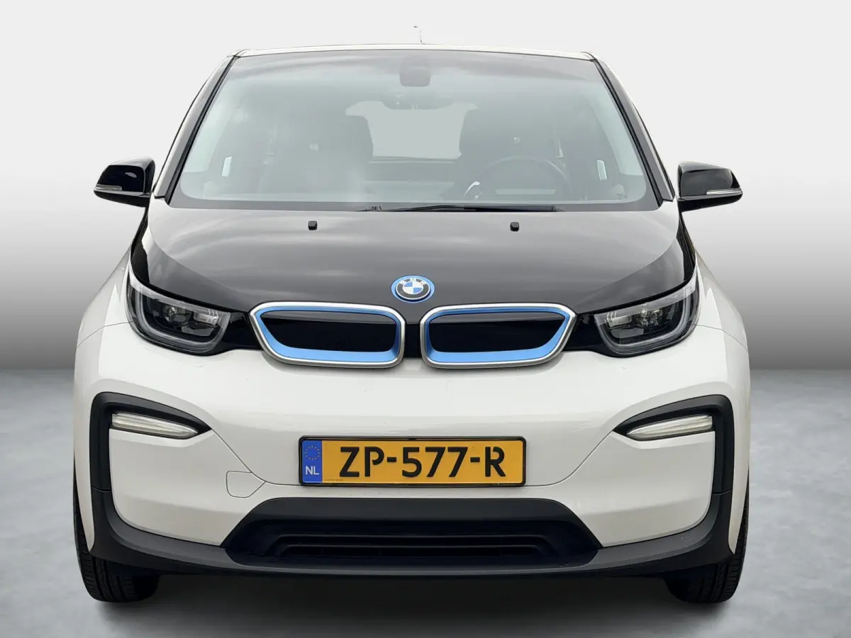 Basis 120Ah 42 kWh SOH 85,1% / Warmtepomp / Comfort-Pakket / 3 Fase / Stoelverwarming / Dealeronderhouden / 2x Laadkabel / Cruise Control / Navigatie Pakket /