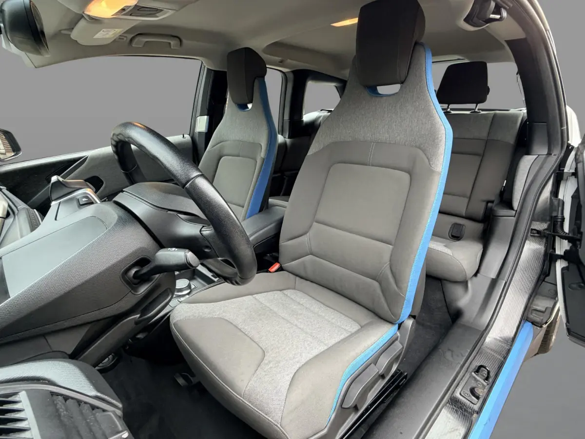 Basis 120Ah 42 kWh SOH 85,1% / Warmtepomp / Comfort-Pakket / 3 Fase / Stoelverwarming / Dealeronderhouden / 2x Laadkabel / Cruise Control / Navigatie Pakket /