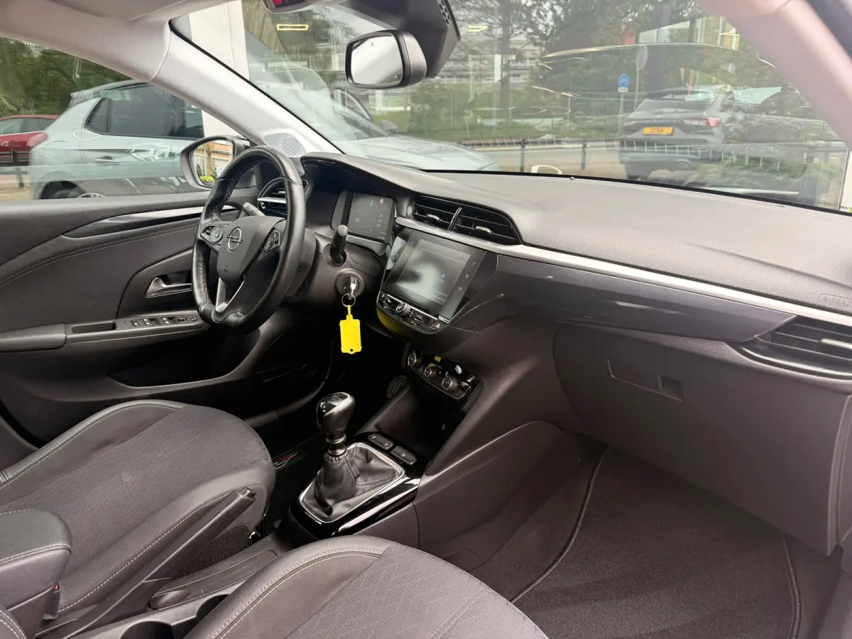 1.2 Elegance 100 PK l LED l Blind-Spot l Carplay l Winter pack