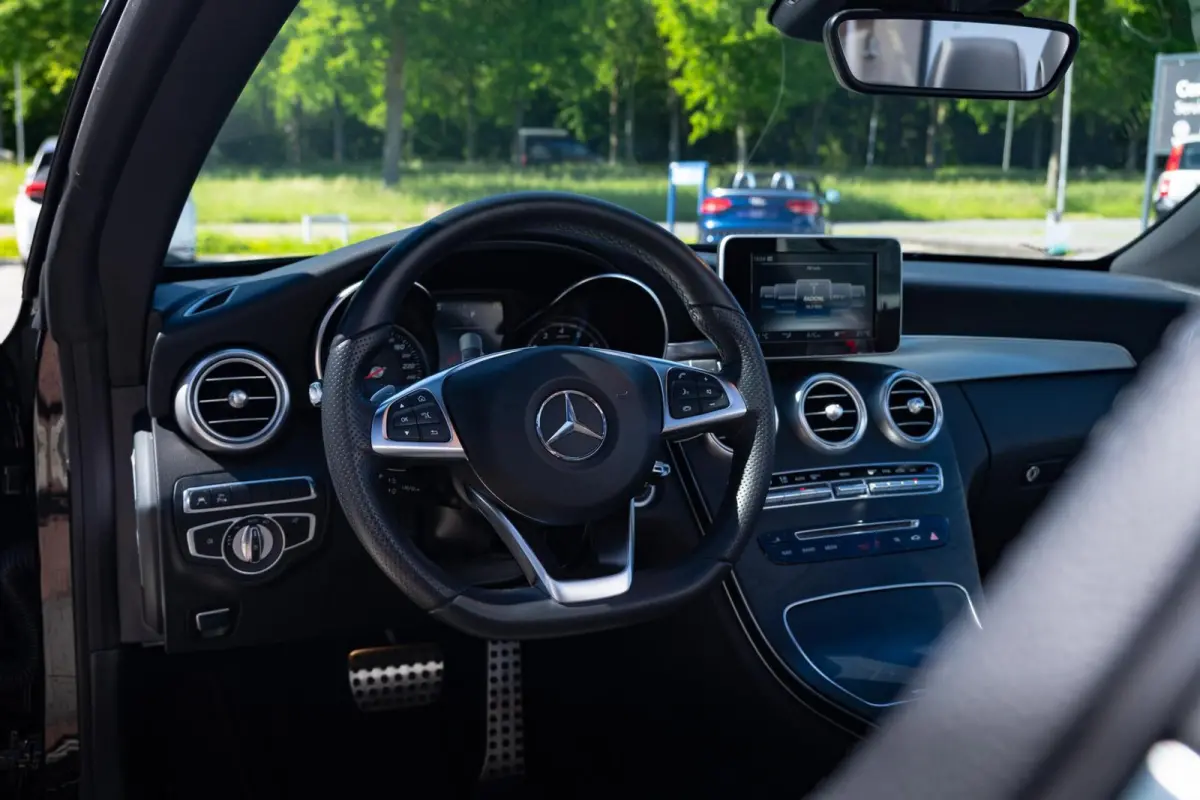 250 Premium AMG|UNIEK|Bordeaux|Burmester|Camera|Nekverwarming|Dealer onderhouden