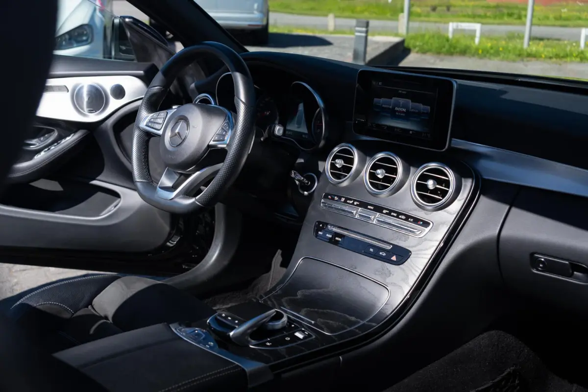 250 Premium AMG|UNIEK|Bordeaux|Burmester|Camera|Nekverwarming|Dealer onderhouden