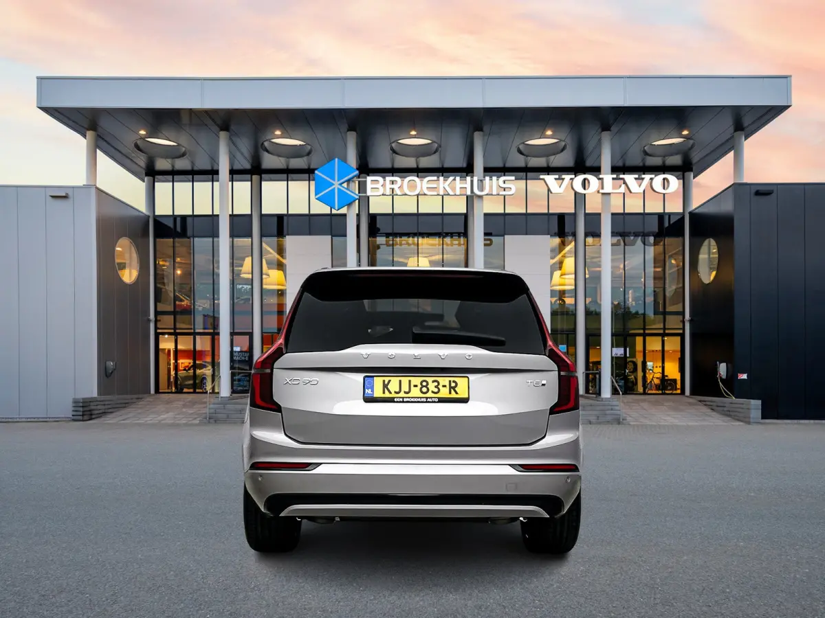 T8 Ultra Dark Executive Edition | 22" | Gelaagd & Getint Glas | Geintegreerd kinderzitje | Luchtvering | Geventileerd Nappa | Bowers & Wilkins | Stoelmassage | Panoramadak | Head-Up | 360 Ca