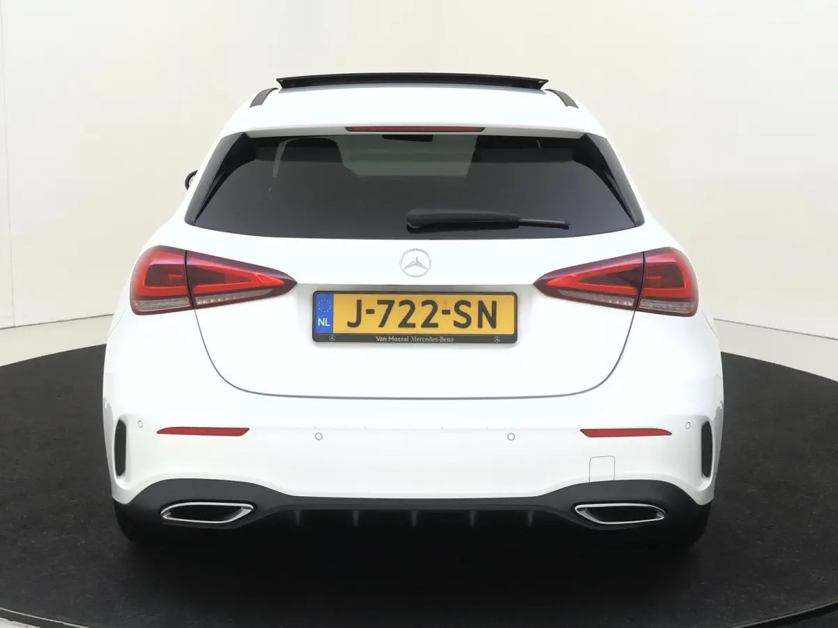 180 Business Solution AMG / Panoramadak / Memory-Stoelen / Night-Pakket / Achteruitrijcamera /