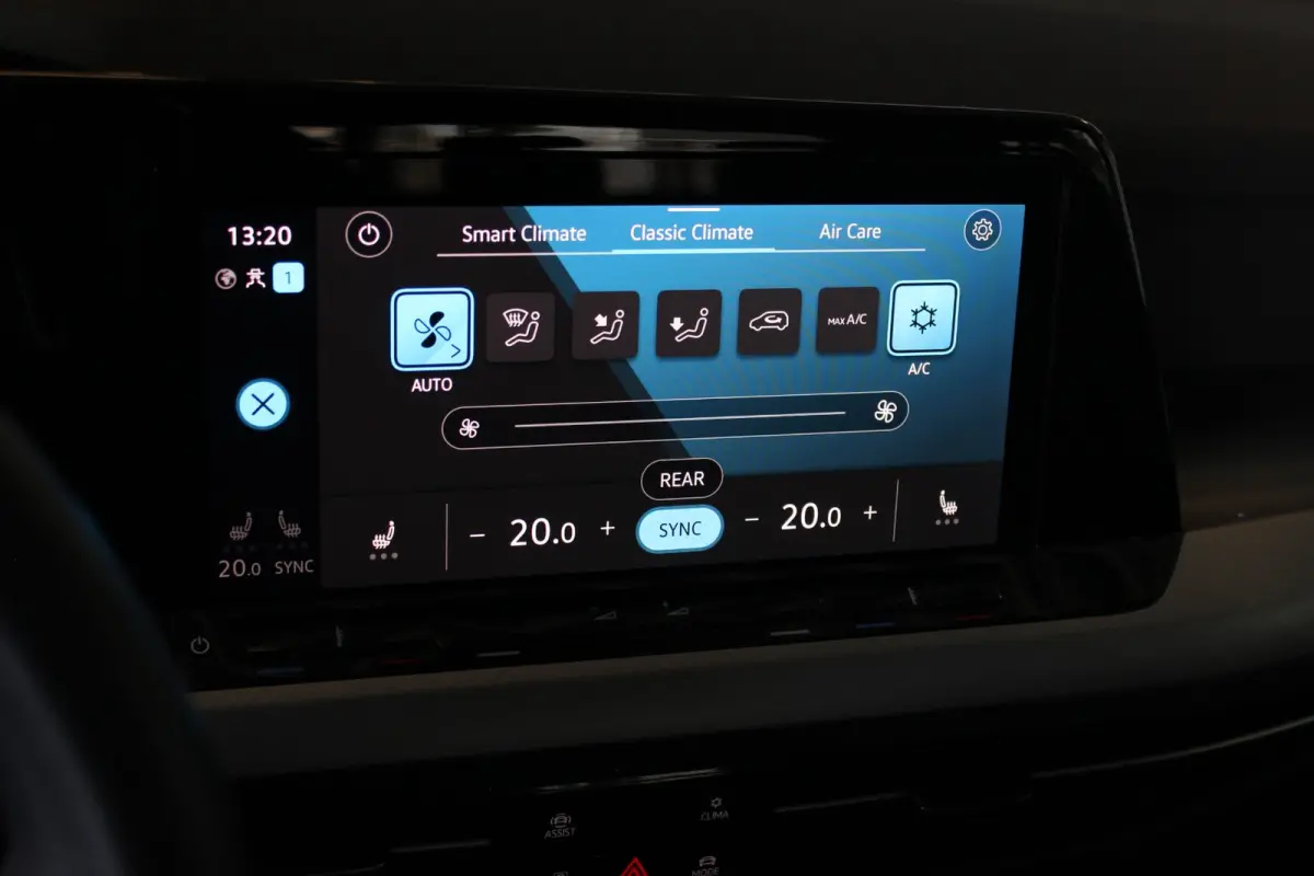 1.5 TSI Life Business 1e eigenaar | Pano | Stoel/Stuurverw. | IQ Light | LED Matrix | Alcantara | Memorystoel | Massage | Carplay | 17" LMV | PDC V+A