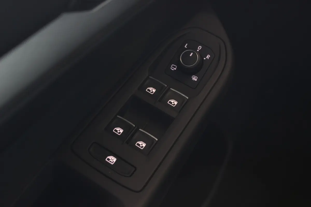 1.5 TSI Life Business 1e eigenaar | Pano | Stoel/Stuurverw. | IQ Light | LED Matrix | Alcantara | Memorystoel | Massage | Carplay | 17" LMV | PDC V+A