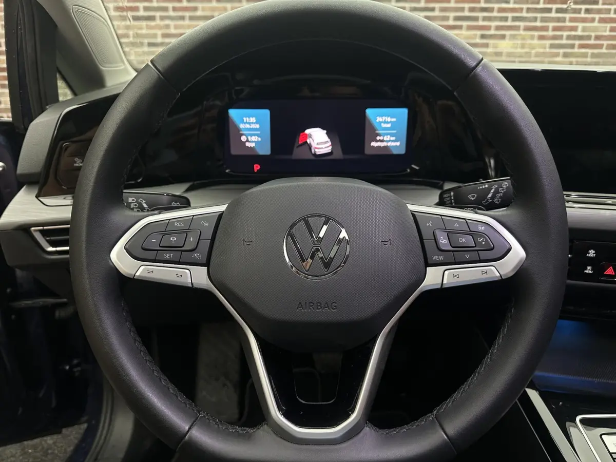 1.4 eHybrid Style Panoramadak Virtual Massage Camera