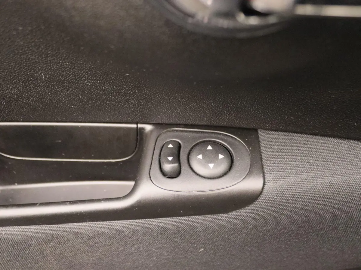 1.0 Hybrid Lounge | Wordt Verwacht | Apple Carplay/Android Auto | Cruise Control | Lichtmetalen Velgen |