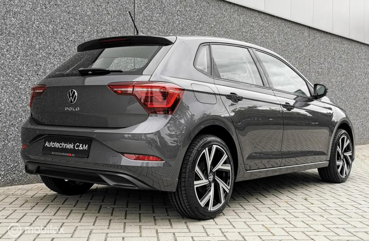 1.0 TSI 95PK/DSG/ACC/CARPLAY/IQLIGHT/DAB/PDC