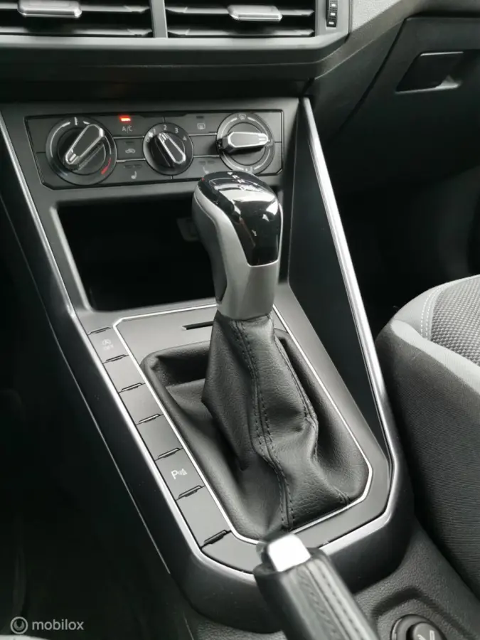 1.0 TSI 95PK/DSG/ACC/CARPLAY/IQLIGHT/DAB/PDC