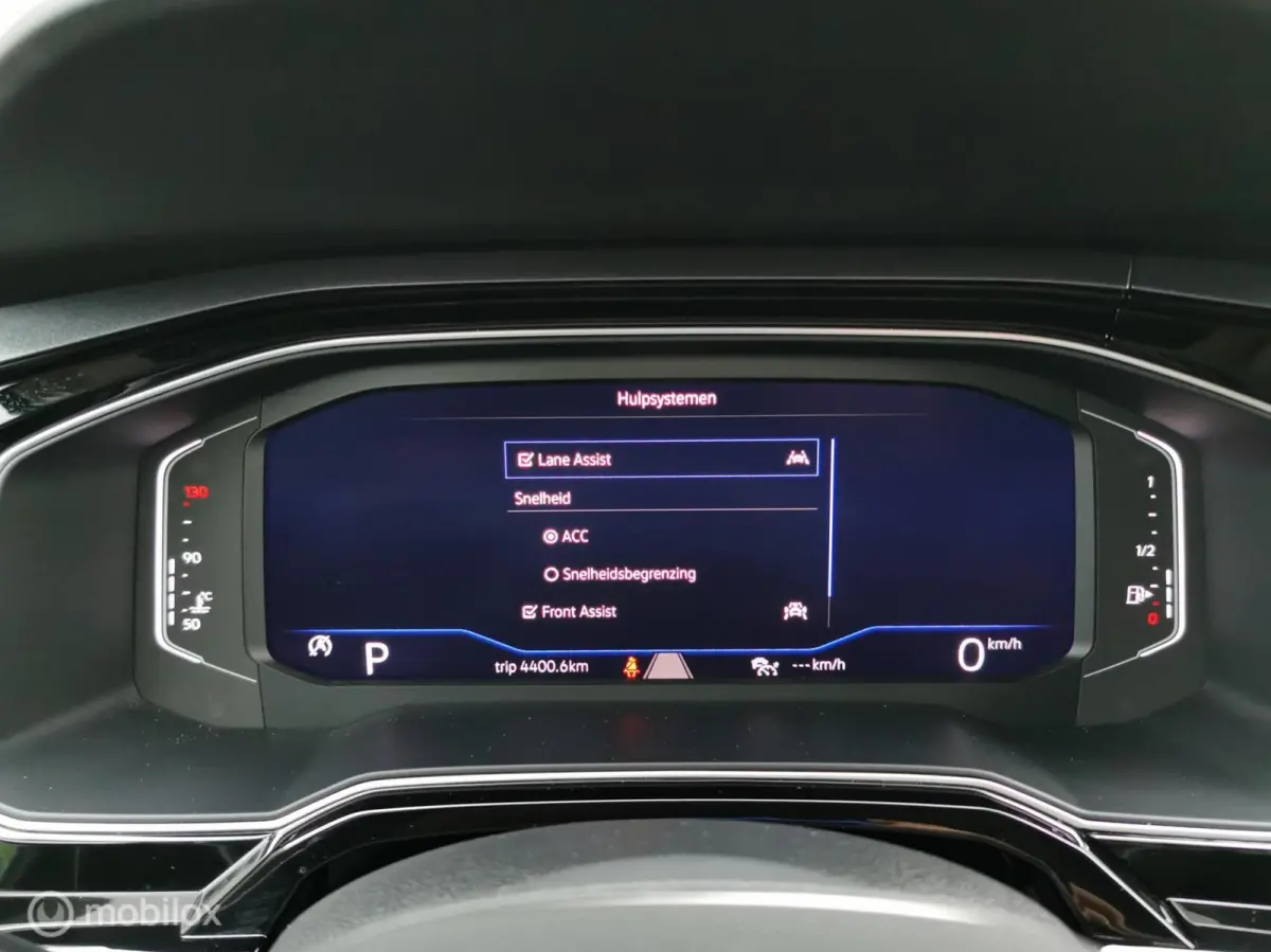 1.0 TSI 95PK/DSG/ACC/CARPLAY/IQLIGHT/DAB/PDC