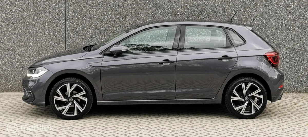 1.0 TSI 95PK/DSG/ACC/CARPLAY/IQLIGHT/DAB/PDC
