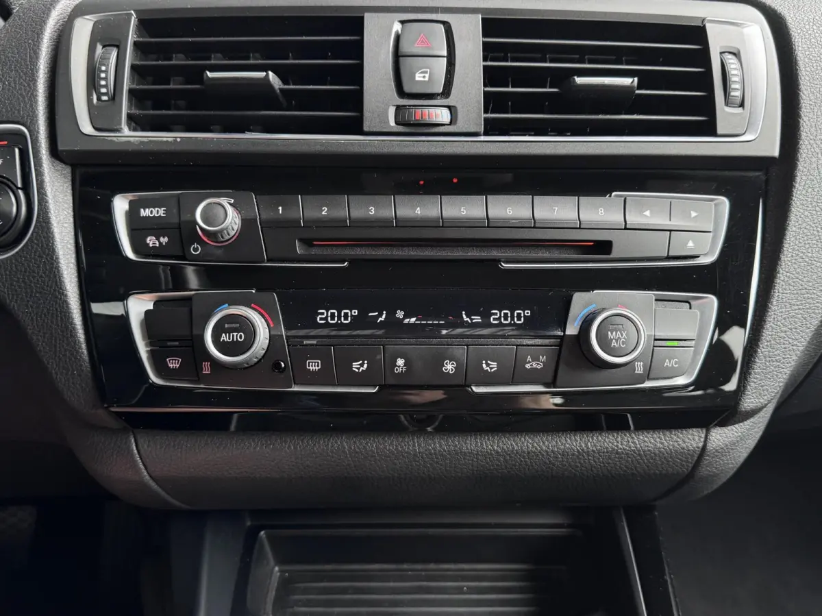 118i High Executive M Sport AUTOMAAT*NL AUTO*CARPLAY*LED