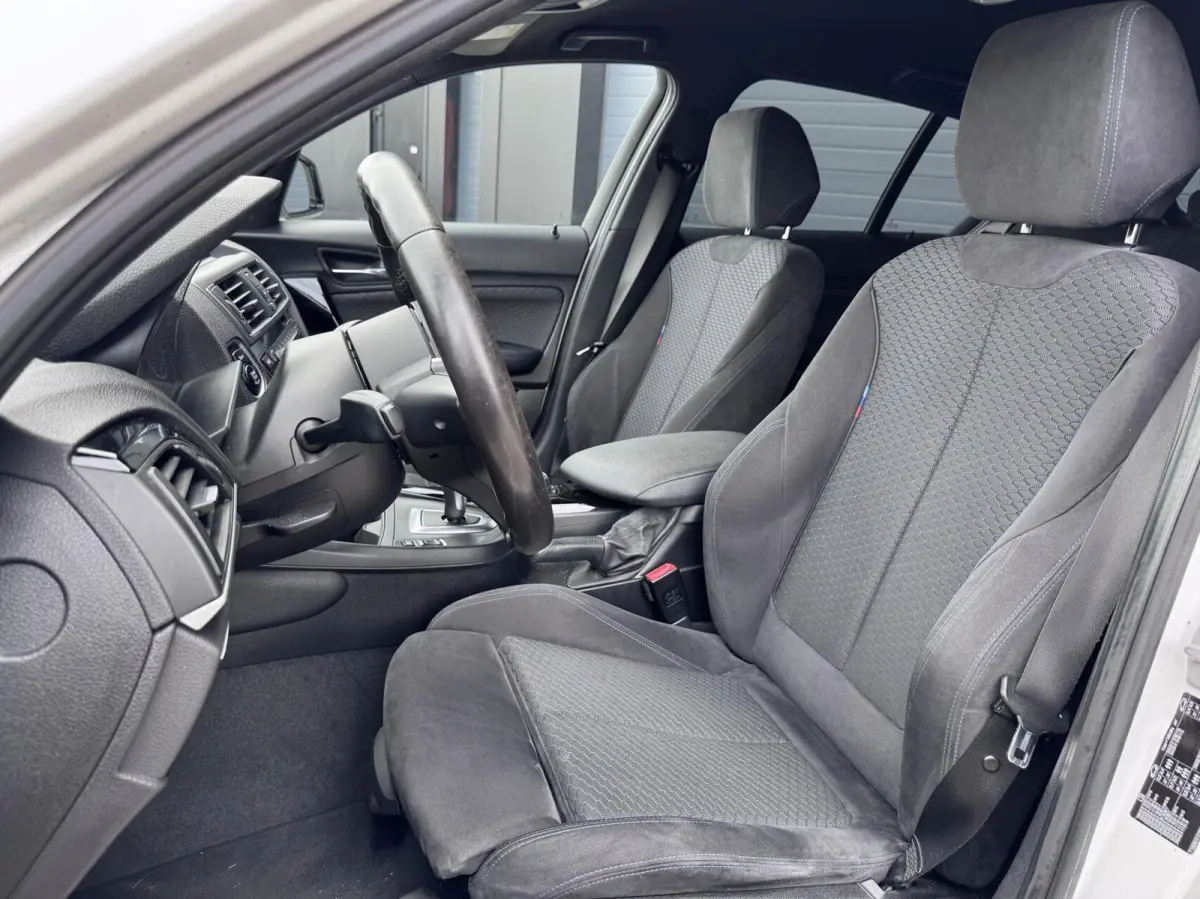 118i High Executive M Sport AUTOMAAT*NL AUTO*CARPLAY*LED