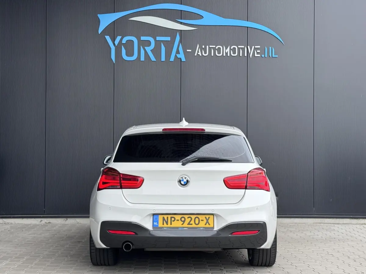 118i High Executive M Sport AUTOMAAT*NL AUTO*CARPLAY*LED