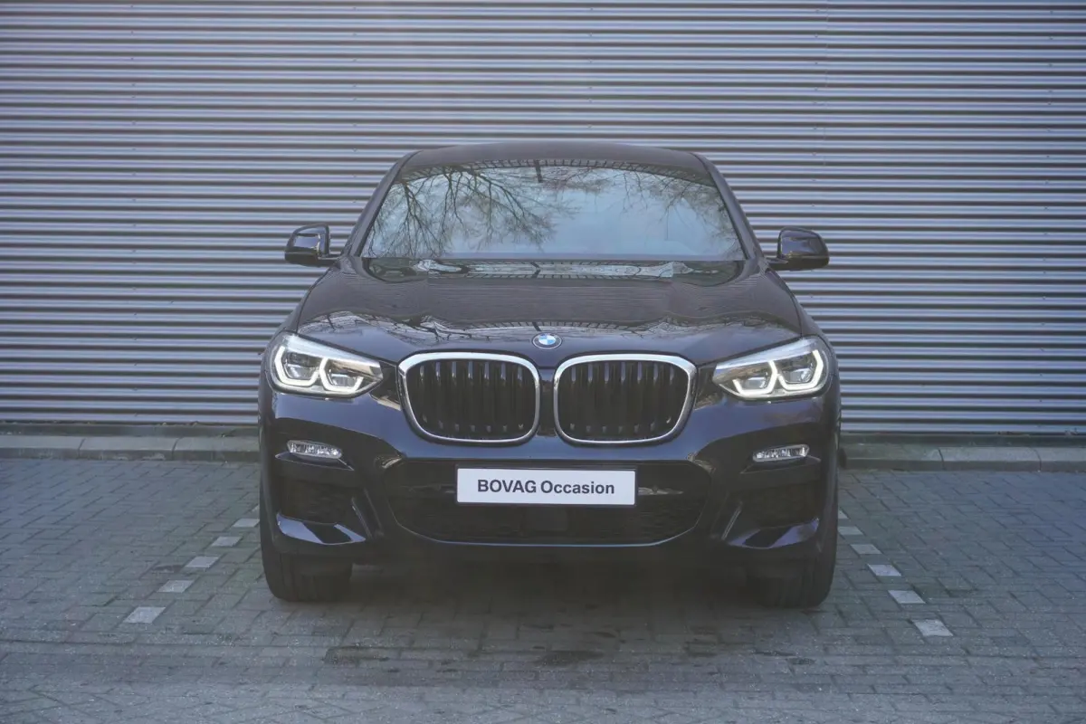 xDrive30i High Executive | 20 inch LM M Dubbelspaak | Trekhaak met elektrisch wegklapbare kogel | HiFi System | BMW Head-Up Display | Achteruitrijcamera