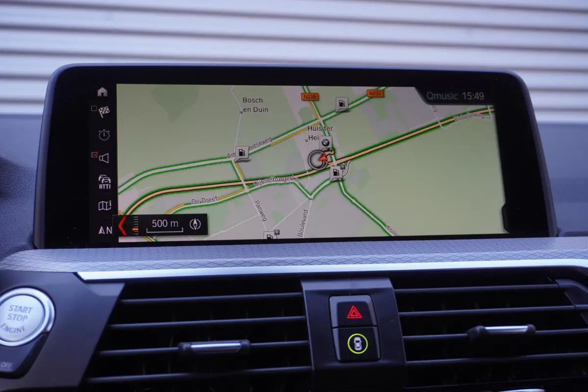 xDrive30i High Executive | 20 inch LM M Dubbelspaak | Trekhaak met elektrisch wegklapbare kogel | HiFi System | BMW Head-Up Display | Achteruitrijcamera
