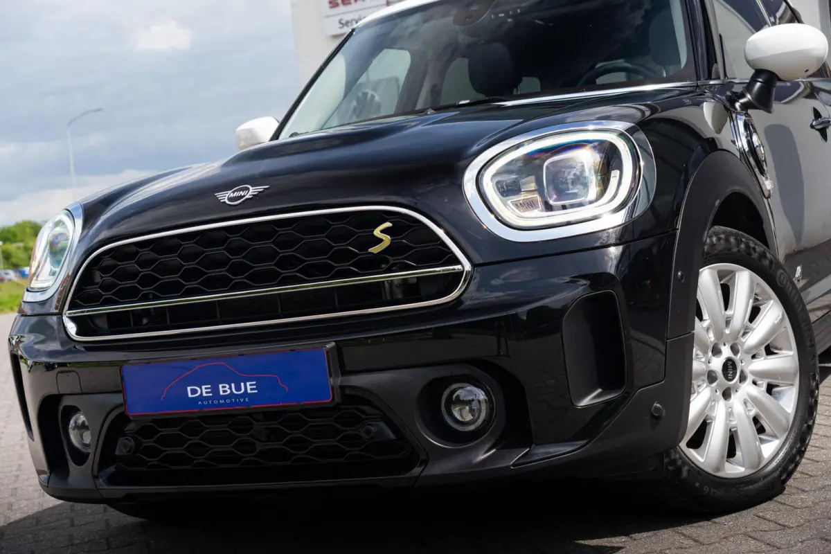 1.5 Cooper SE ALL4 Chili+|Panoramadak|JCW|CarPlay|Automaat|Keyless|LED|Union Jack|Hybride|Dealer Onderhouden