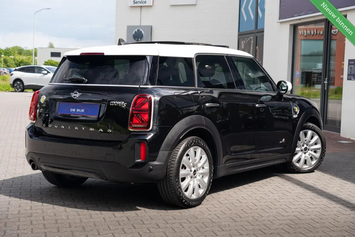 1.5 Cooper SE ALL4 Chili+|Panoramadak|JCW|CarPlay|Automaat|Keyless|LED|Union Jack|Hybride|Dealer Onderhouden