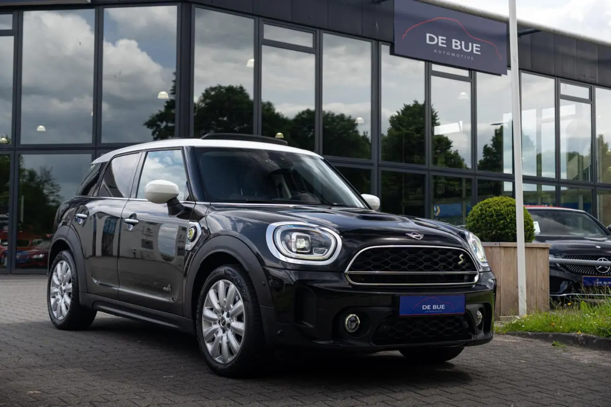 1.5 Cooper SE ALL4 Chili+|Panoramadak|JCW|CarPlay|Automaat|Keyless|LED|Union Jack|Hybride|Dealer Onderhouden