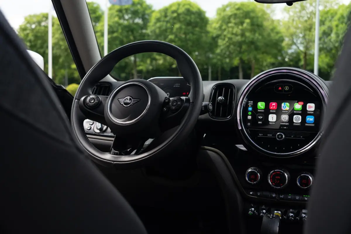 1.5 Cooper SE ALL4 Chili+|Panoramadak|JCW|CarPlay|Automaat|Keyless|LED|Union Jack|Hybride|Dealer Onderhouden