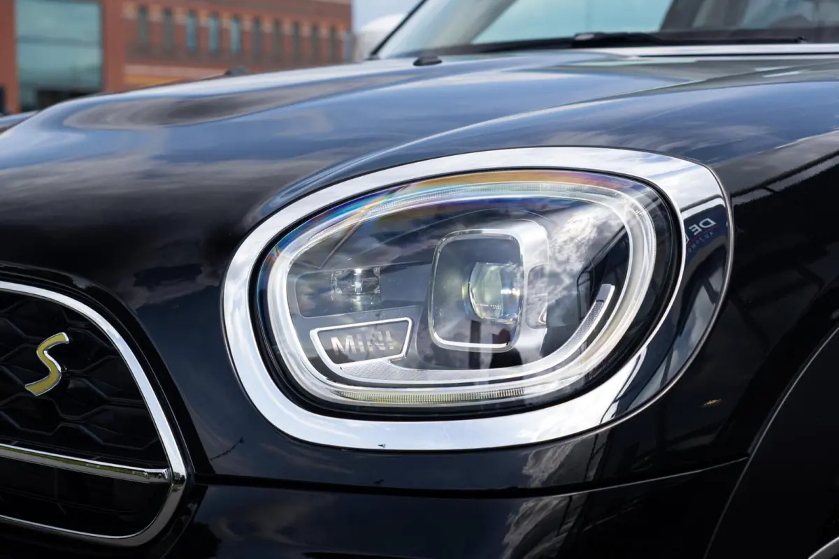 1.5 Cooper SE ALL4 Chili+|Panoramadak|JCW|CarPlay|Automaat|Keyless|LED|Union Jack|Hybride|Dealer Onderhouden