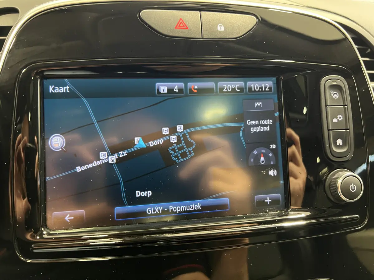 0.9 TCe Intens | Navigatie/Android/Apple Carplay | LM Velgen 17" | Panoramadak | Voorstoelen Verwarmd | Lederen Bekleding | Airco |
