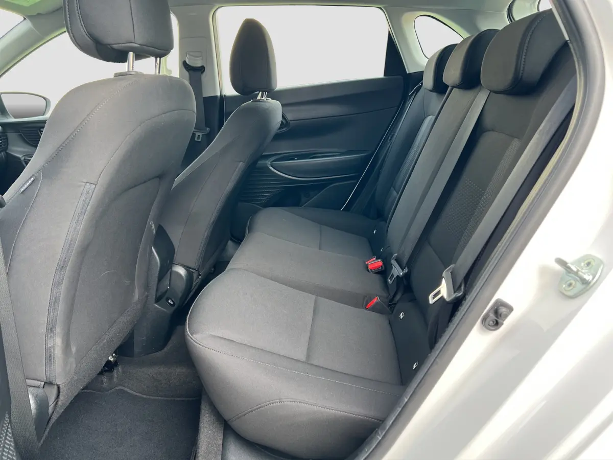 1.0 T-GDI 100pk Comfort | Airco | Camera | Carplay | Cruise control | Dodehoek detectie | Navigatie | Parkeersensoren | Digitaal cockpit | Lichtmetalen velgen