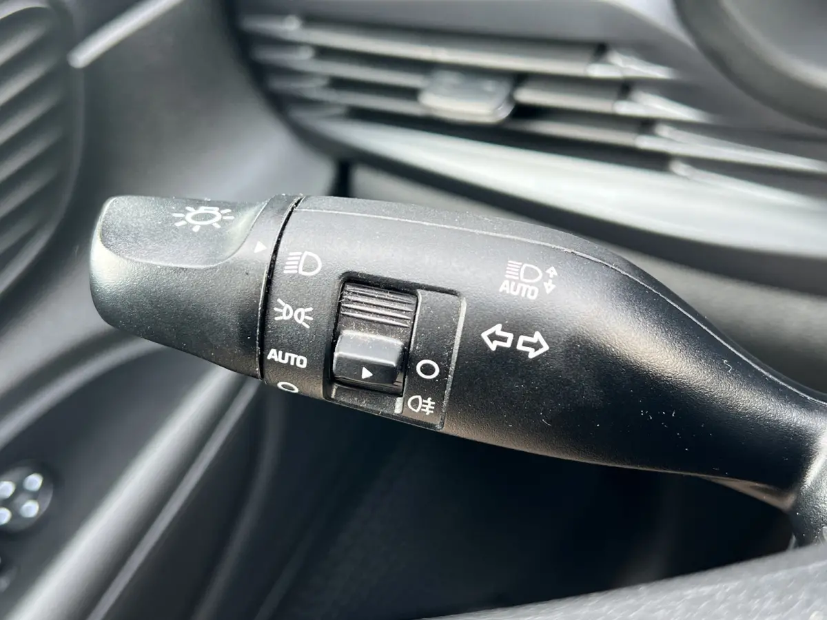 1.0 T-GDI 100pk Comfort | Airco | Camera | Carplay | Cruise control | Dodehoek detectie | Navigatie | Parkeersensoren | Digitaal cockpit | Lichtmetalen velgen