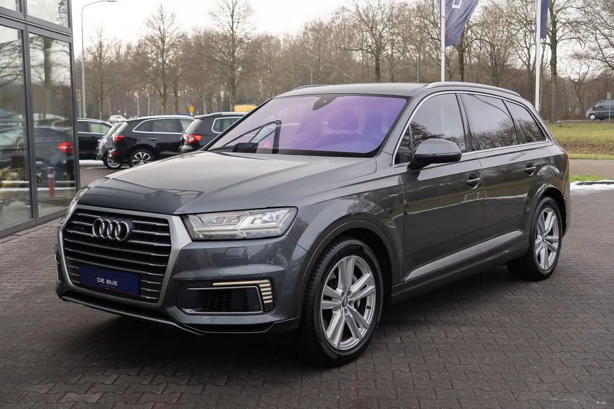 3.0 TDI e-tron Quattro Sport|S-Line|Org NL NAP|2e Eig|CarPlay|Luchtvering|Bose|Virtual|Trekhaak|LED|DubbelGlas|Dealer Onderhouden