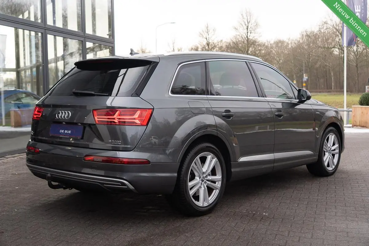 3.0 TDI e-tron Quattro Sport|S-Line|Org NL NAP|2e Eig|CarPlay|Luchtvering|Bose|Virtual|Trekhaak|LED|DubbelGlas|Dealer Onderhouden