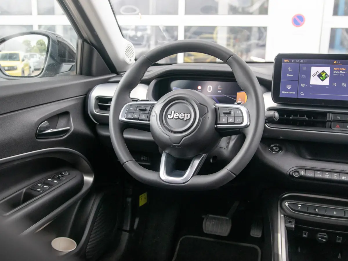 1.2 e-Hybrid Summit | Infotainment&Convenience Pack