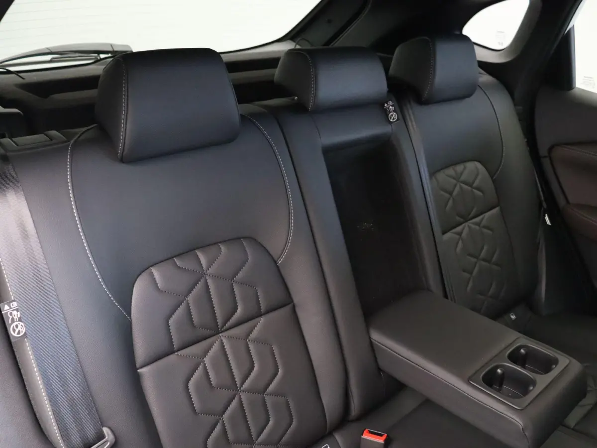 158pk MHEV Xtronic Tekna | Pilot assist | Stoel, stuur en voorruitverwarming | Lederen bekleding | Google intergratie | Elketrisch verstelbare bestuurderstoel |