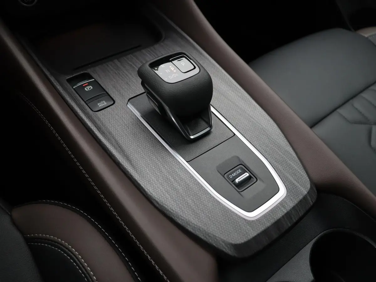 158pk MHEV Xtronic Tekna | Pilot assist | Stoel, stuur en voorruitverwarming | Lederen bekleding | Google intergratie | Elketrisch verstelbare bestuurderstoel |