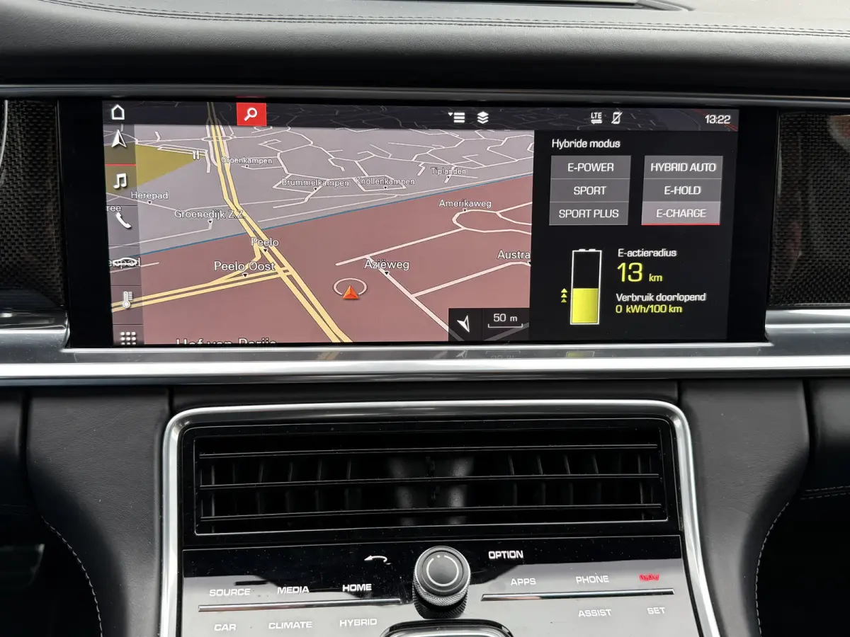 BWJ 2018 4.0 Turbo 680 PK S E-Hybrid PANORAMADAK | SPORTCHRONO | KERAMISCHE REMSCHIJVEN | STOELKOELING/STOELVERWARMING | MEMORYSTOELEN | PDLS LED KOPLAMPEN |