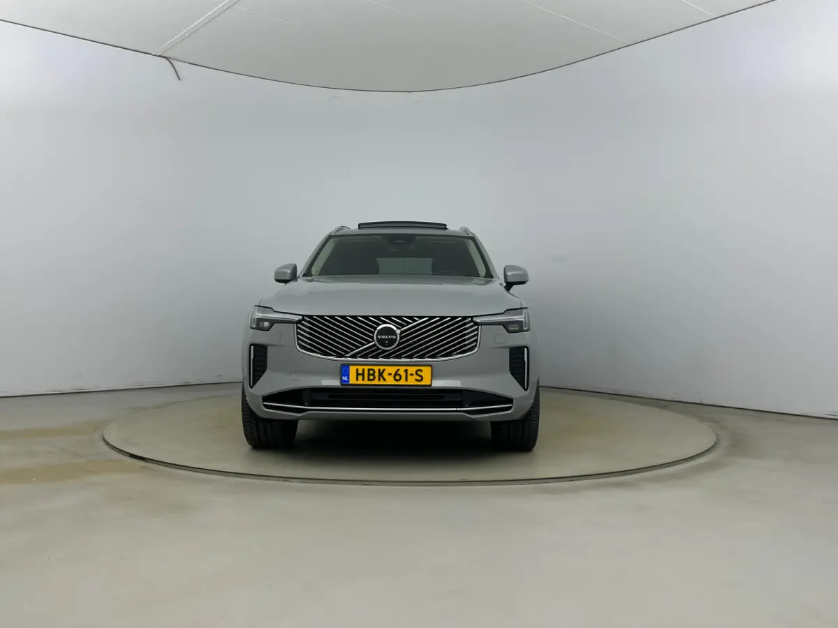 T8 Ultra Bright | 21" | Luchtvering | Trekhaak | Panoramadak | Harman Kardon | 360 Camera | Elektr. verst. Stoelen | Matrix LED | Stoel/Stuur/Achterbankverwarming