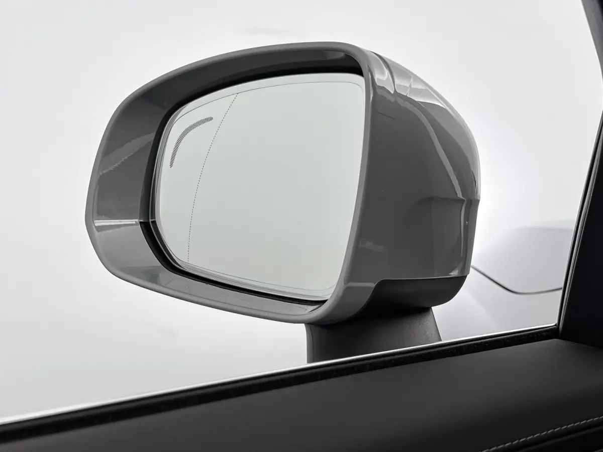 T8 Ultra Bright | 21" | Luchtvering | Trekhaak | Panoramadak | Harman Kardon | 360 Camera | Elektr. verst. Stoelen | Matrix LED | Stoel/Stuur/Achterbankverwarming