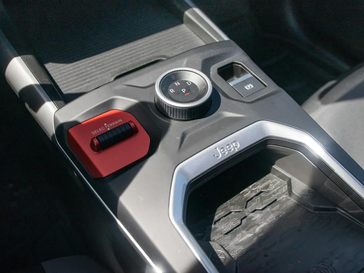 First Edition 74 kWh | Actieprijs | Adapt. Cruise | Camera | Carplay | 20" | Elektr. A-Klep | Navi | Winter Pack | Schuif/Kanteldak | Premium Pack | Conv. Pack | Warmtepomp