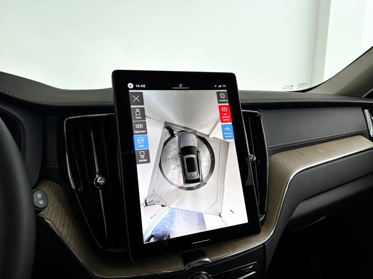 T6 Plug-in hybrid AWD Ultra Dark | SOH 100% | Panoramadak | 360° camera | Bowers & Wilkins | Luchtvering | Head-up display | Stoelventilatie | Trekhaak
