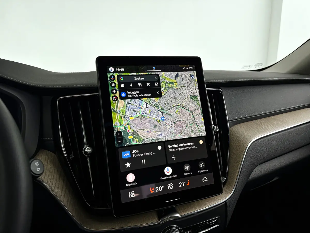 T6 Plug-in hybrid AWD Ultra Dark | SOH 100% | Panoramadak | 360° camera | Bowers & Wilkins | Luchtvering | Head-up display | Stoelventilatie | Trekhaak