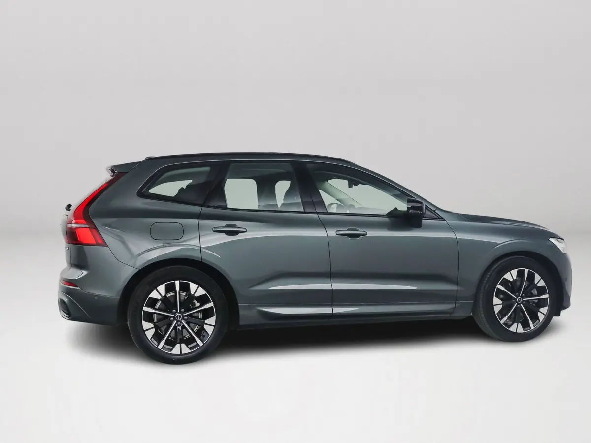 T6 Plug-in hybrid AWD Ultra Dark | SOH 100% | Panoramadak | 360° camera | Bowers & Wilkins | Luchtvering | Head-up display | Stoelventilatie | Trekhaak