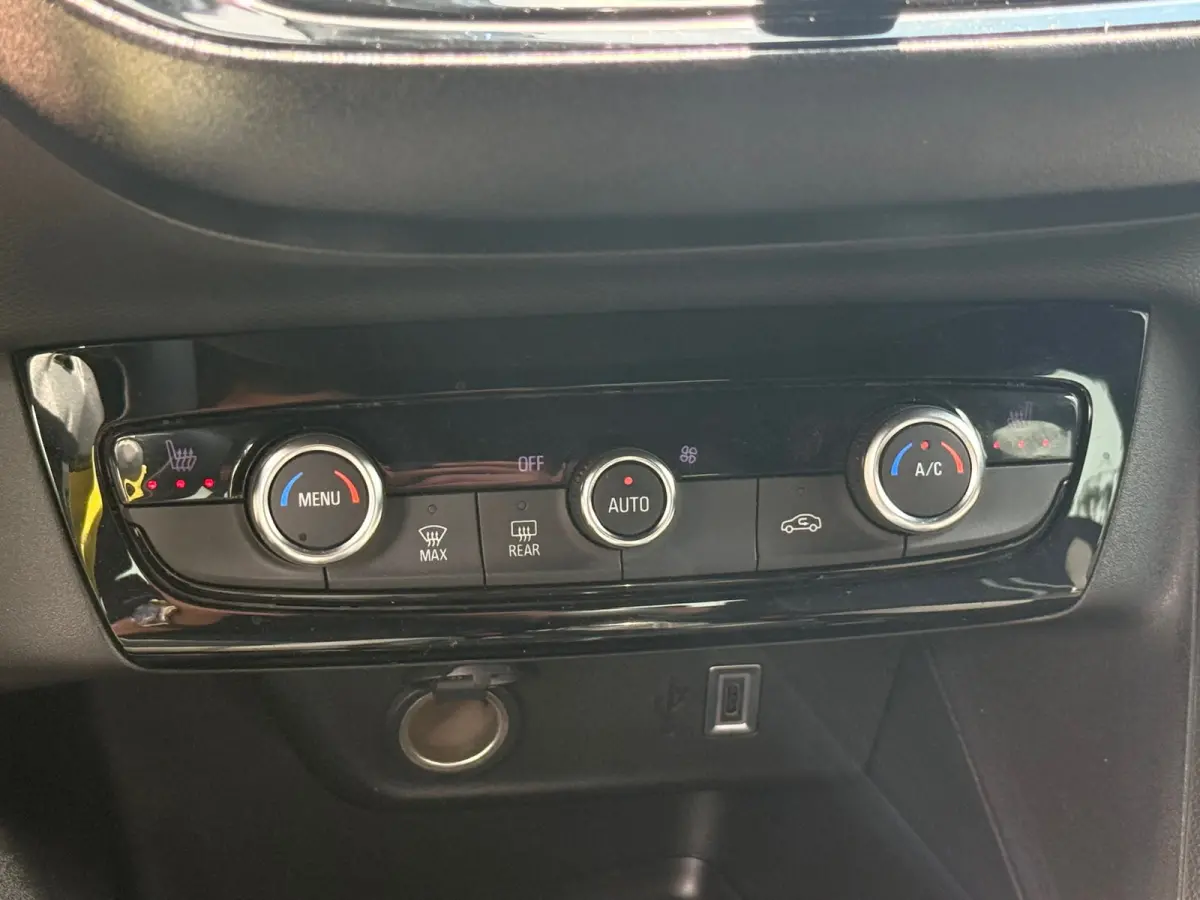 1.2 GS l Panoramadak l LED l Carplay l Winter pack l Blind-spot