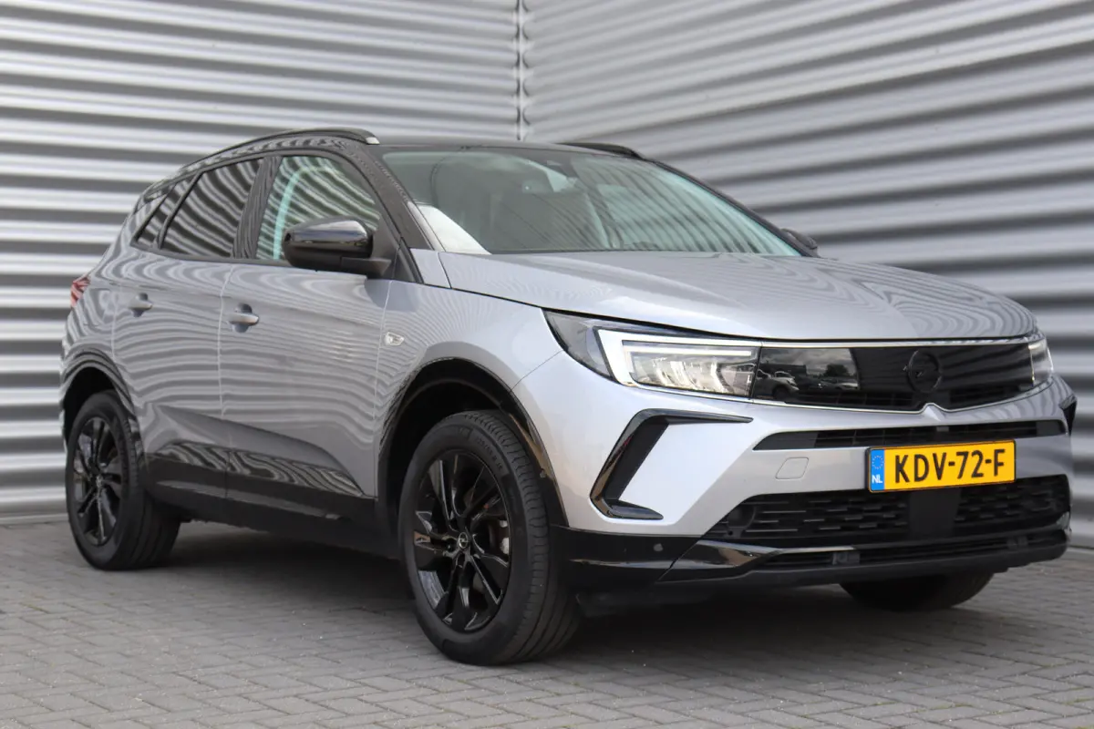 1.2 TURBO 130PK LEVEL 4 GS AUTOMAAT / NAVI / LEDER / CLIMA / LED / PDC / AGR / 18" LMV / CAMERA / WINTERPAKKET / BLUETOOTH / CRUISECONTROL / 1E EIGENAAR / NIEUWSTAAT !!
