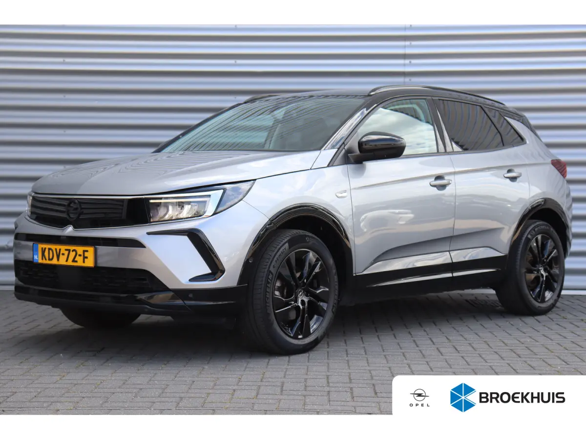 1.2 TURBO 130PK LEVEL 4 GS AUTOMAAT / NAVI / LEDER / CLIMA / LED / PDC / AGR / 18" LMV / CAMERA / WINTERPAKKET / BLUETOOTH / CRUISECONTROL / 1E EIGENAAR / NIEUWSTAAT !!