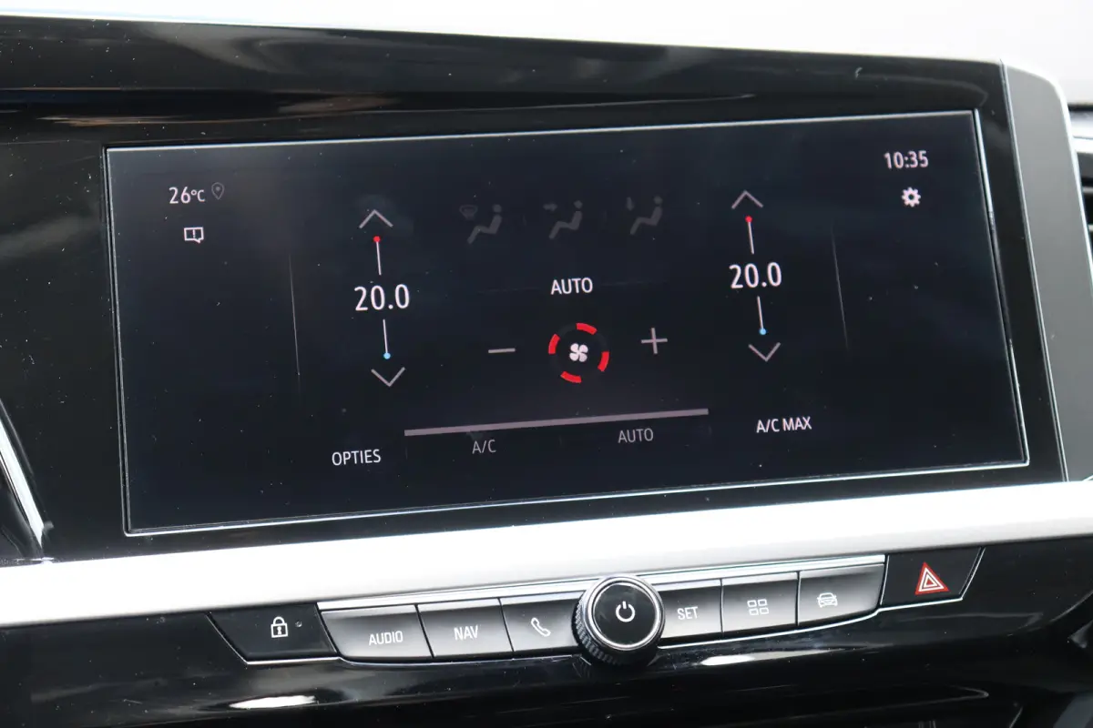 1.2 TURBO 130PK LEVEL 4 GS AUTOMAAT / NAVI / LEDER / CLIMA / LED / PDC / AGR / 18" LMV / CAMERA / WINTERPAKKET / BLUETOOTH / CRUISECONTROL / 1E EIGENAAR / NIEUWSTAAT !!
