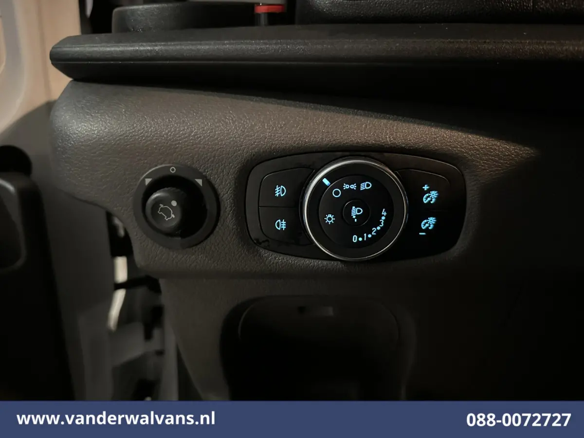 2.0 TDCI 160pk Bakwagen Laadklep Euro6 Airco | 1040kg laadvermogen | Cruisecontrol | Verwarmde Voorruit Bijrijdersbank