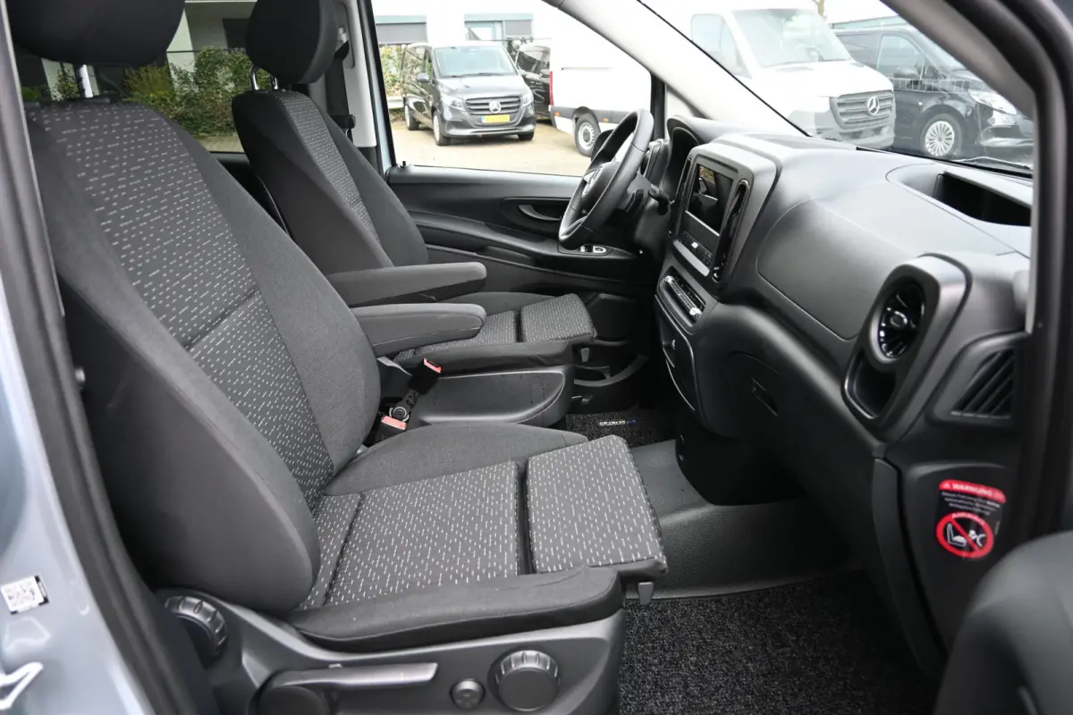 116 CDI DC L3 Pro LED, 2500 kg trekhaak, Navigatie en Smartphone integratie, Etc.