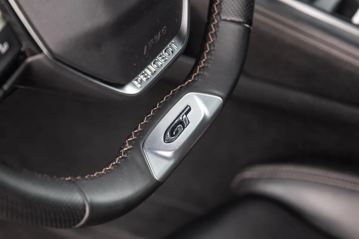 1.6 PureTech Blue Lease GT PANORAMA DAK / LEDER / DEALER ONDERHOUDEN / LED