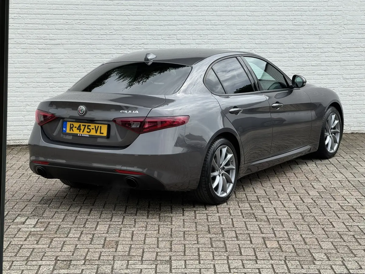 2.0T Sprint Leder elektrisch+verwarmd Stuurverw Camera Carplay