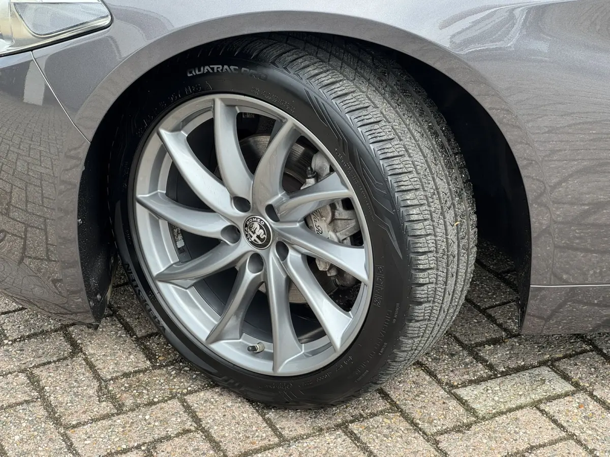 2.0T Sprint Leder elektrisch+verwarmd Stuurverw Camera Carplay