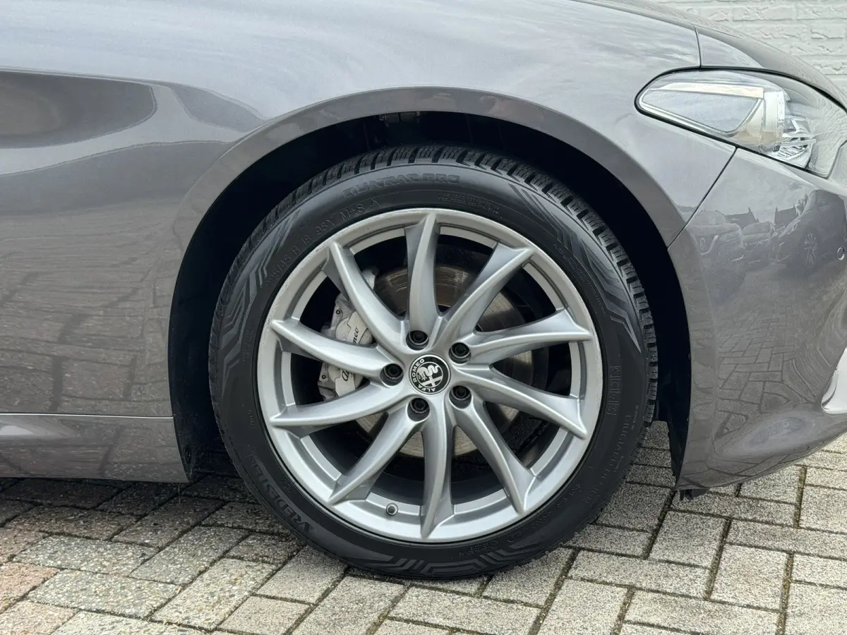 2.0T Sprint Leder elektrisch+verwarmd Stuurverw Camera Carplay